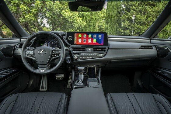 Lexus ES 2021