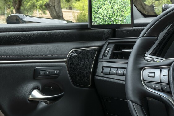 Lexus ES 2021