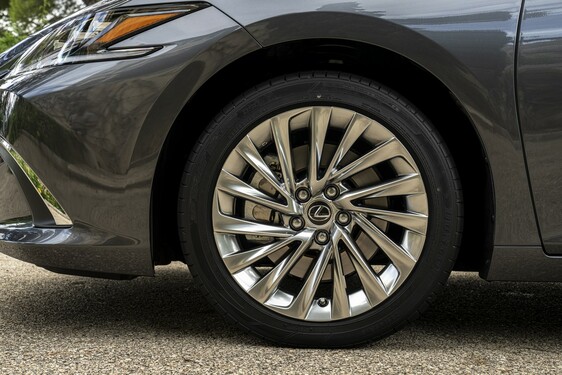 Lexus ES 2021