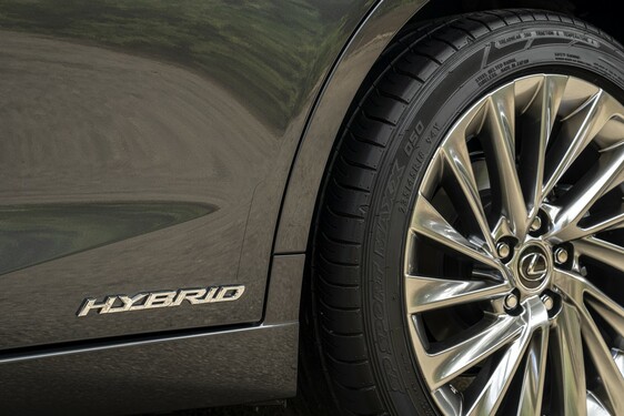 Lexus ES 2021