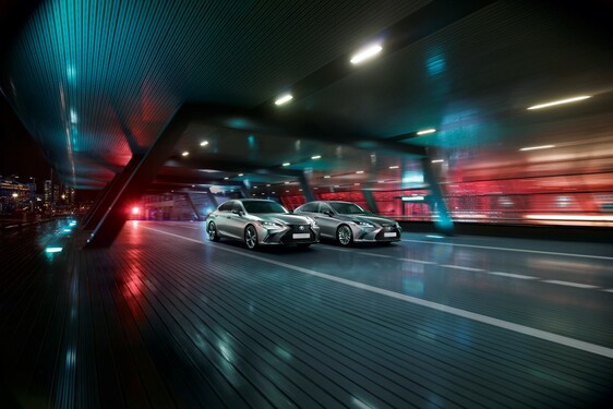 Lexus ES 2019