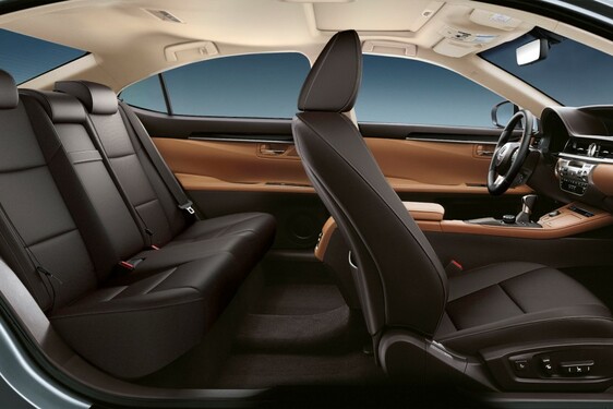 Lexus ES 2019