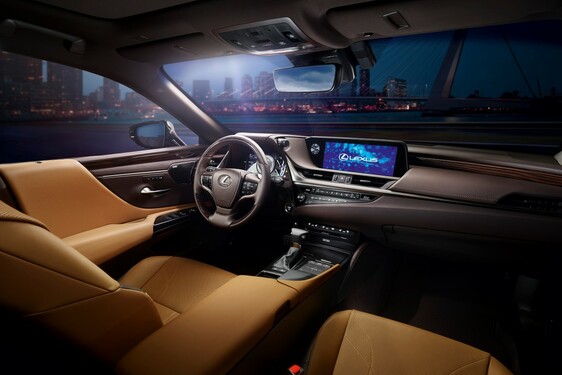 Lexus ES 2019
