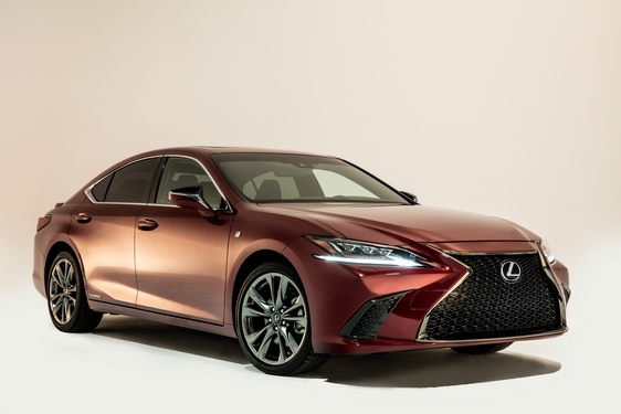 Lexus ES 2019