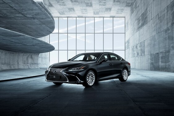 Lexus ES 2019