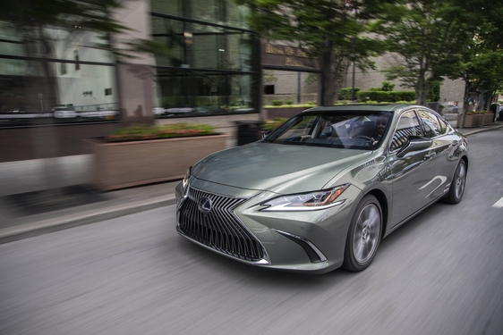 Lexus ES 2019