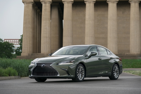 Lexus ES 2019