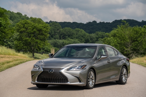 Lexus ES 2019