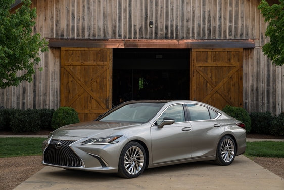 Lexus ES 2019