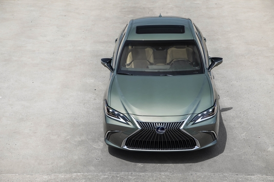 Lexus ES 2019