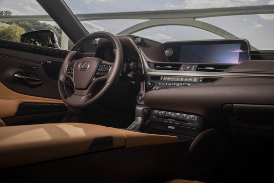 Lexus ES 2019