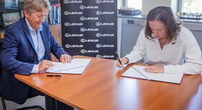 LEXUS NAWIĄZUJE WSPÓŁPRACĘ Z IGĄ ŚWIĄTEK