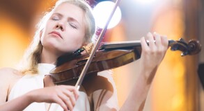 LEXUS AUTEM NAJLEPSZYCH SKRZYPKÓW MŁODEGO POKOLENIA NA ŚWIECIE