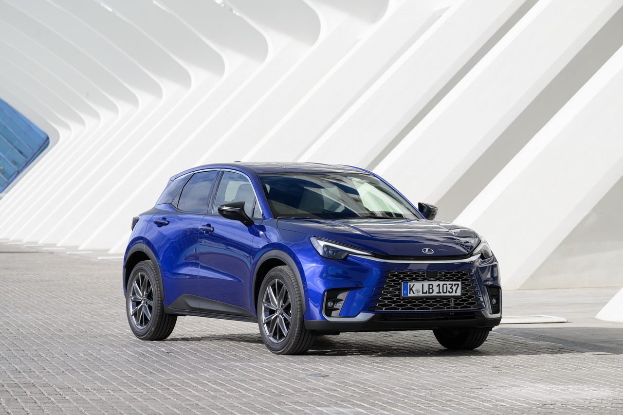 LEXUS LBX W NAJMIE KINTO ONE OD 800 ZŁ NETTO MIESIĘCZNIE