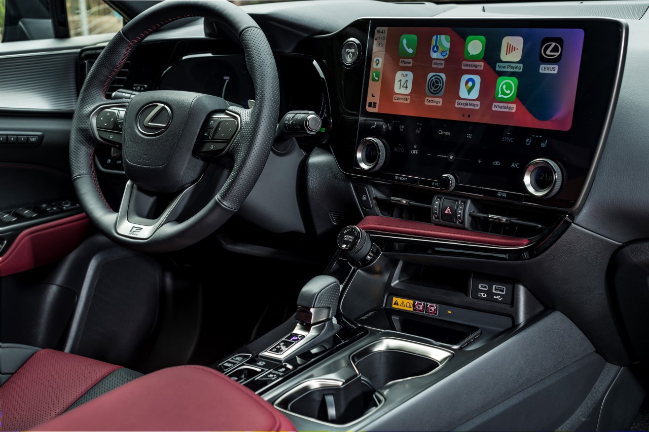 LEXUS NX NAPĘDZA SPRZEDAŻ MARKI W POLSCE