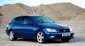 Lexus IS 25 lat
