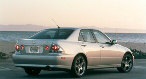 Lexus IS 25 lat