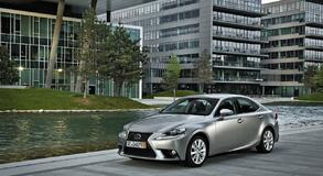 Lexus IS 25 lat