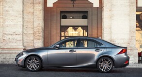 Lexus IS 25 lat