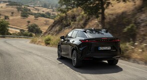 Lexus RZ 2025