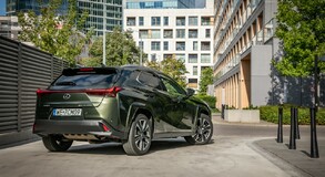 Lexus UX 2024