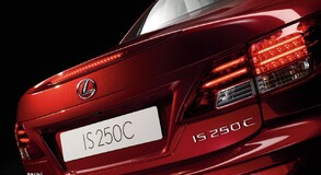 2008 Paris Motor Show – Lexus IS C