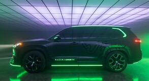 2024 Lexus TX Razer