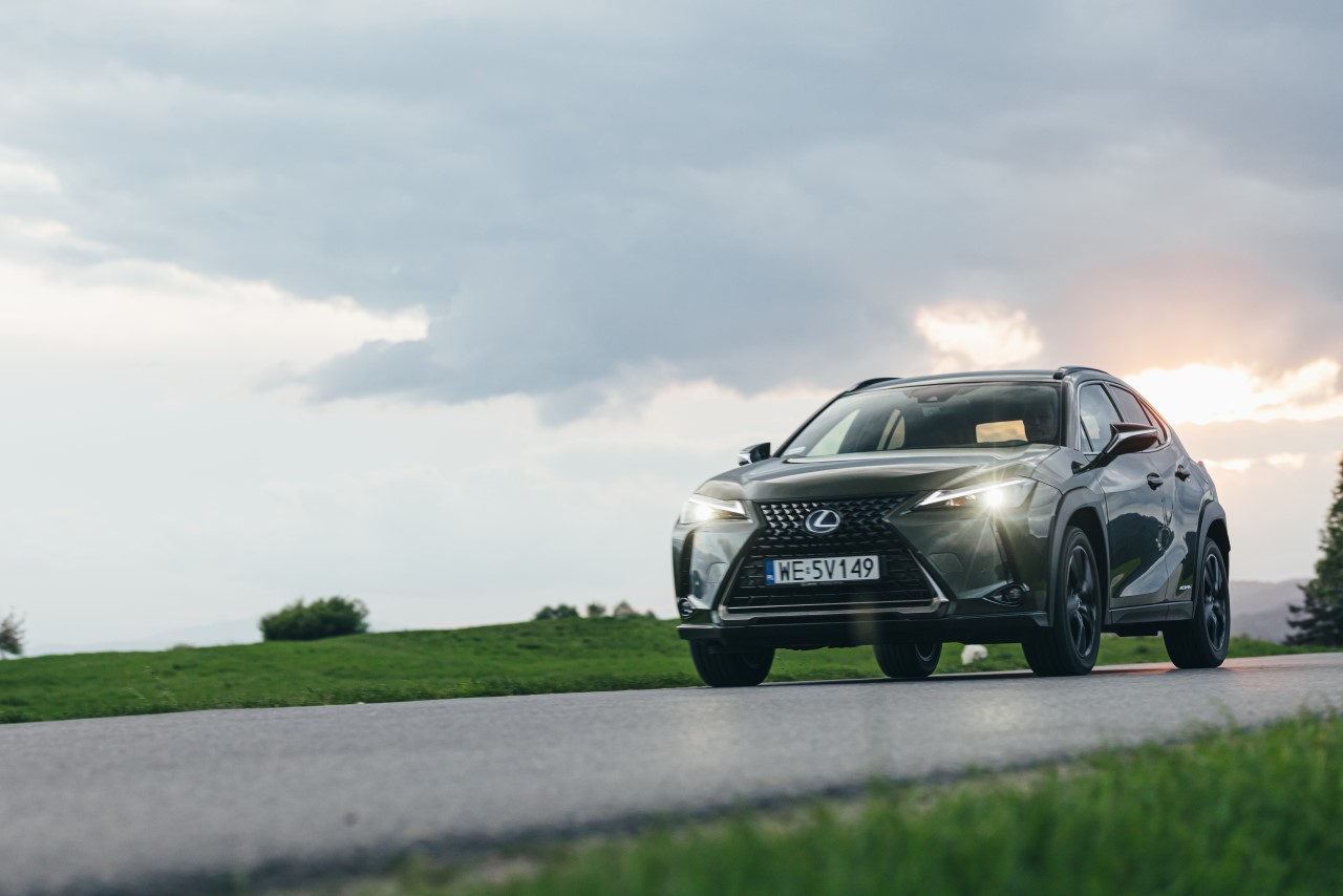 61 PROCENT AUT SPRZEDANYCH W PROGRAMIE LEXUS SELECT TO HYBRYDY