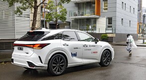 LEXUS ROZWIJA ZAAWANSOWANE SYSTEMY BEZPIECZEŃSTWA, BY ZREDUKOWAĆ LICZBĘ WYPADKÓW