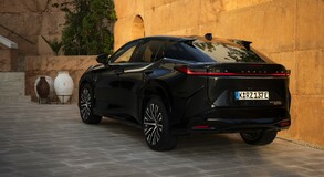 Lexus RZ 2025