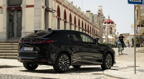 Lexus RZ 2025