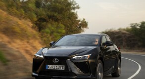 Lexus RZ 2025