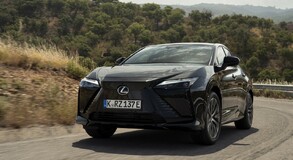 Lexus RZ 2025