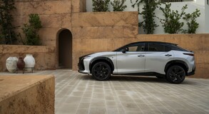 Lexus RZ 2025
