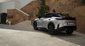 Lexus RZ 2025