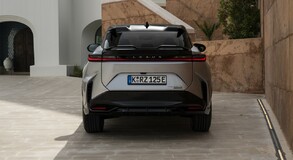 Lexus RZ 2025