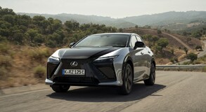 Lexus RZ 2025