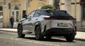 Lexus RZ 2025