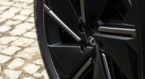 Lexus RZ 2025
