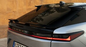 Lexus RZ 2025