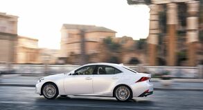 Sprawdzono: Lexus IS przyciąga wzrok
