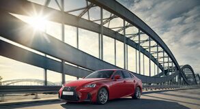 Sprawdzono: Lexus IS przyciąga wzrok