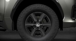 Lexus LX 700h