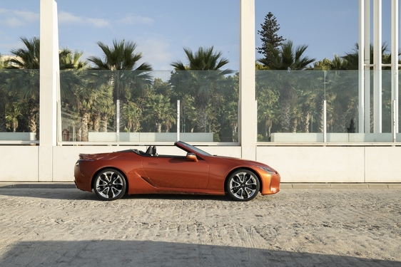 2021 LC 500 CONVERTIBLE ROADTRIP IMAGES