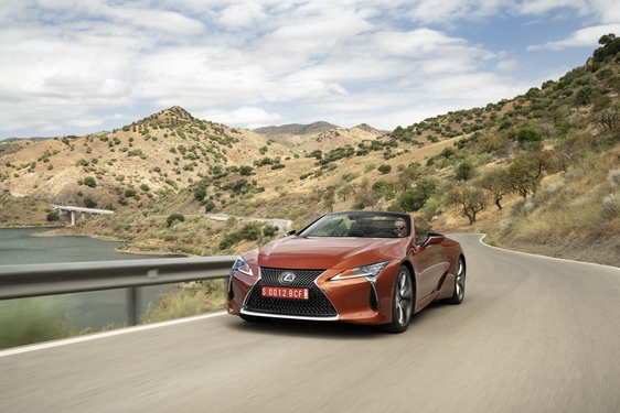 2021 LC 500 CONVERTIBLE ROADTRIP IMAGES