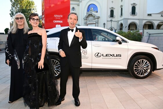  LEXUS MEDZI HVIEZDAMI FILMOVÉHO FESTIVALU V BENÁTKACH  