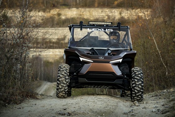 Nový vodíkový Lexus mieri do terénu