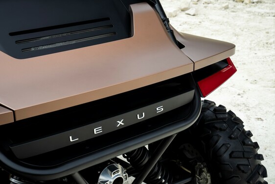 Nový vodíkový Lexus mieri do terénu