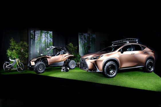 Lexus v Tokiu predstavuje koncepty NX PHEV offroad a vodíkový rov