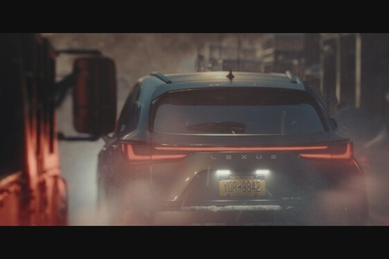 LEXUS VYSTUPUJE V NOVOM SCI-FI FILME MOONFALL